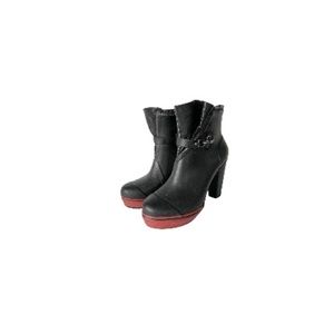Sorel Black and Burgundy Rubber Booties - Women’s Size 7